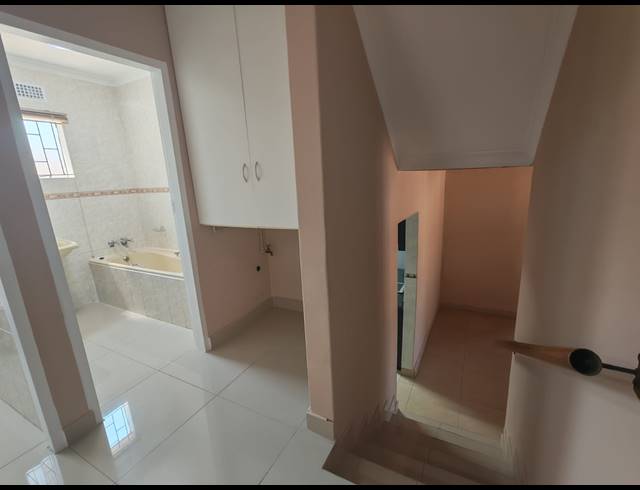 3 BEDROOM HOUSE FOR SALE IN FLAMINGO HEIGHTS